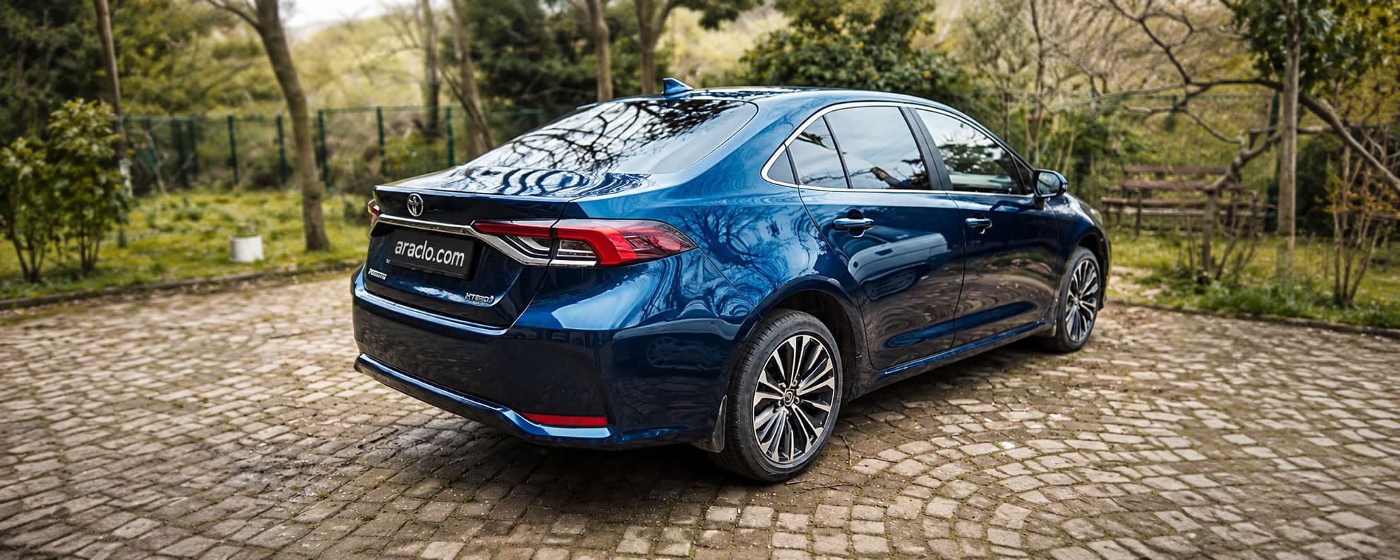 Toyota Corolla 1.8 Hybrid Alınır mı? Performans, Yakıt Tüketimi ve Maliyetler (2026)